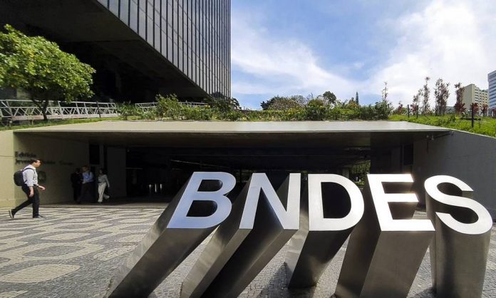 BNDES Anuncia Suspensão de Cobrança de Empréstimos Por Seis Meses