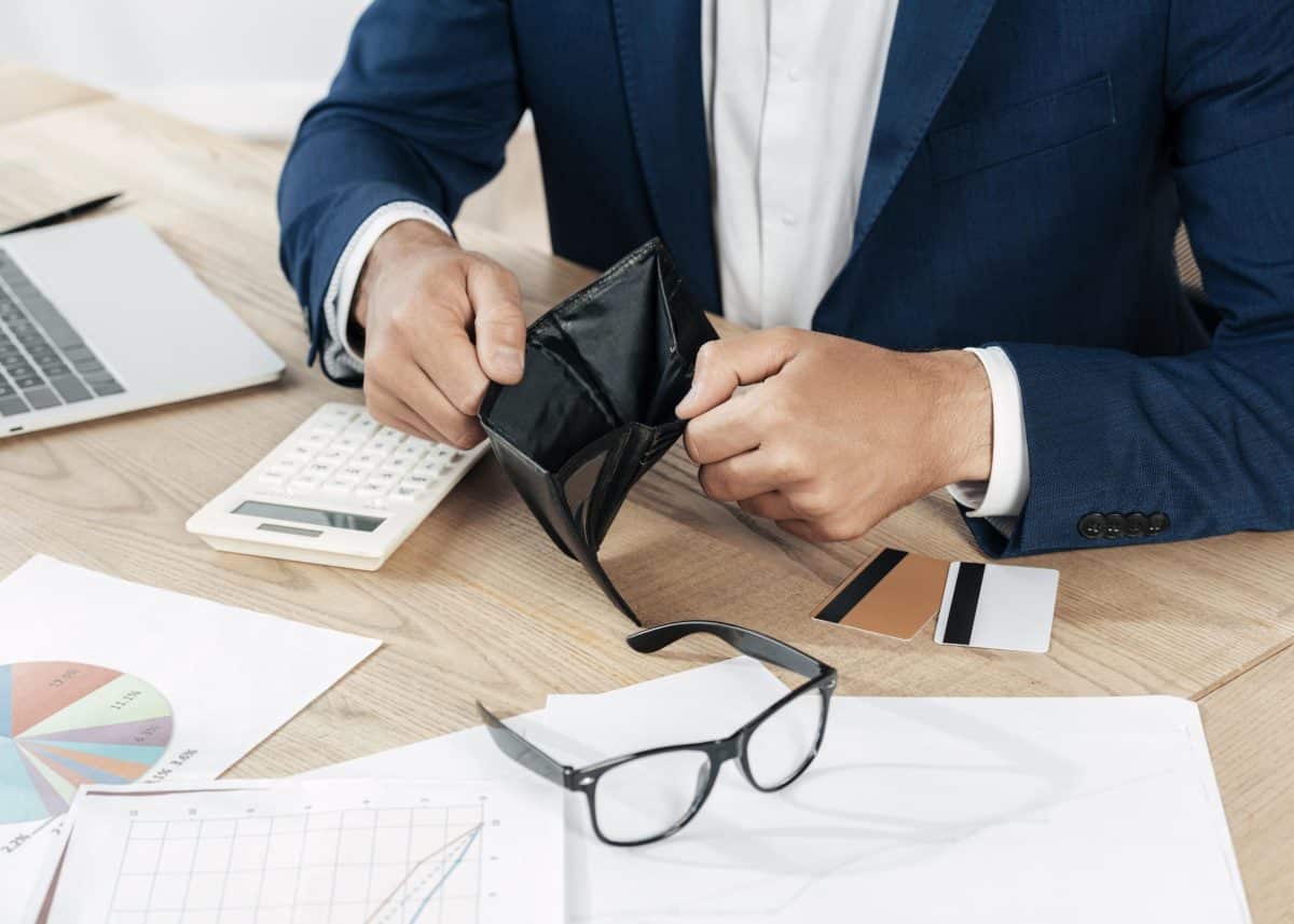 » Golpes financeiros: Como se prevenir de golpes e proteger o seu dinheiro