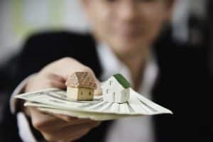 persona con el financiamiento inmobiliario en chile.