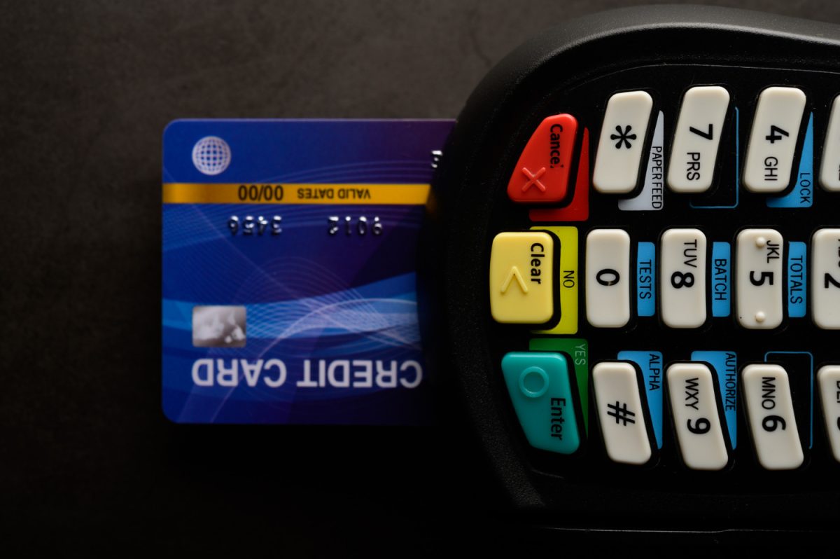 Shopping using Credit card to build credit