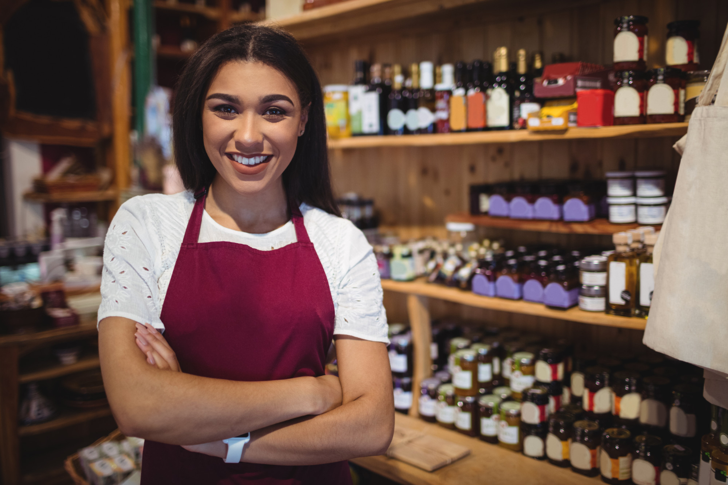 Mulher empreendedora aproveitando Microcrédito.
