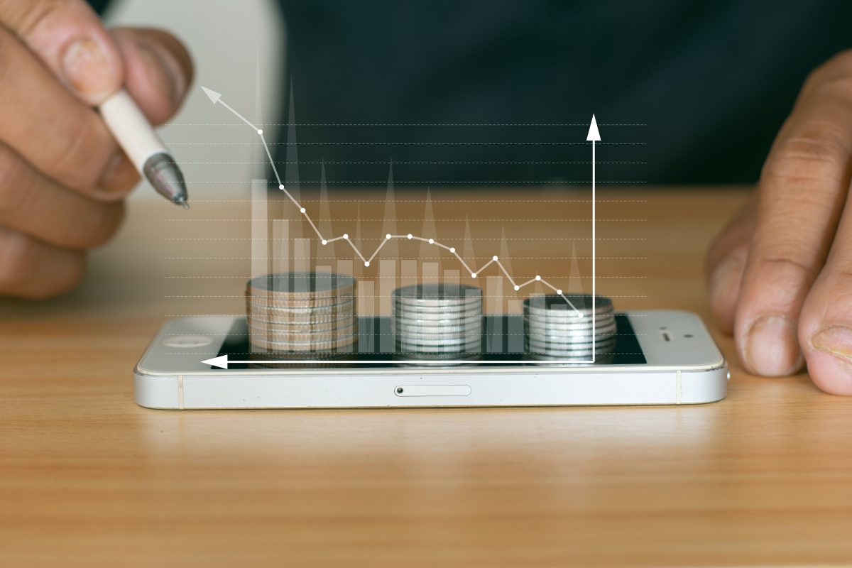 Savings account rates trending lower