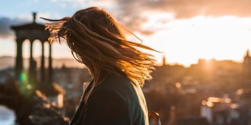 UV muito alto e chuvas intensas