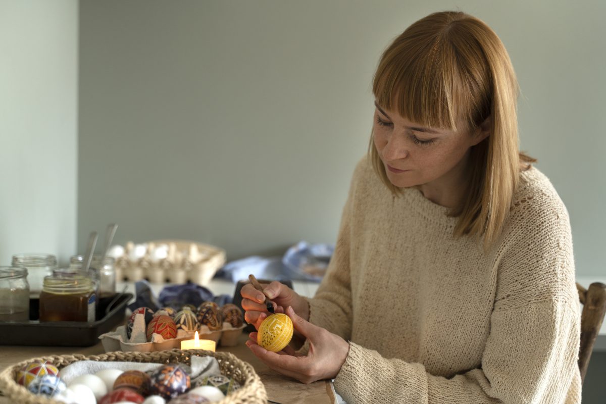 Dicas de como economizar na páscoa e aproveitar mais