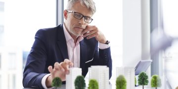 Commercial Real Estate Downturn: Impact on Investors